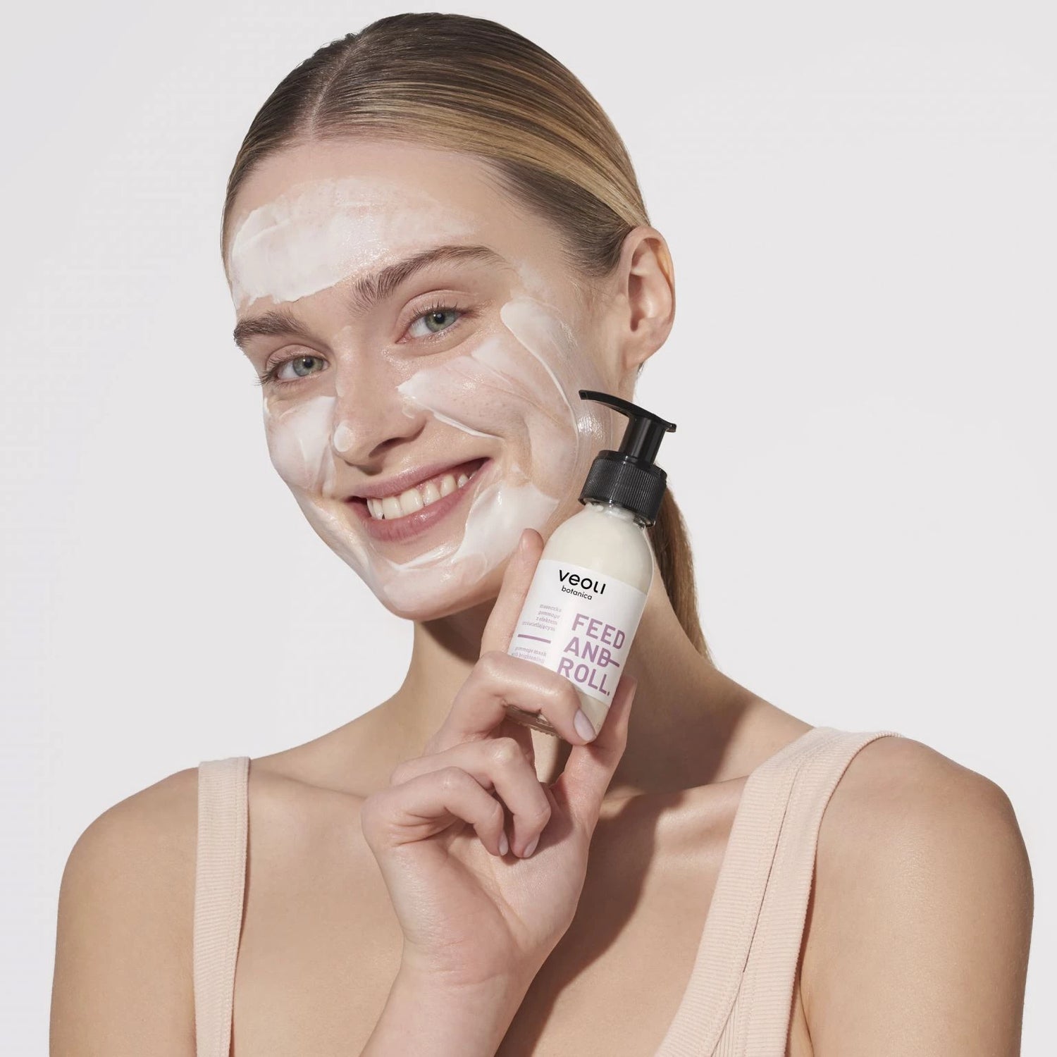 Feed and Roll Gommage mask with brightening effect - Glow Club